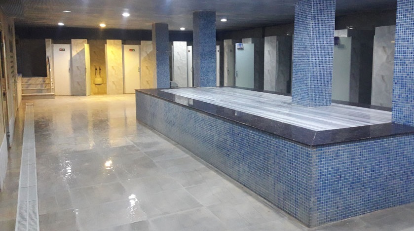 هتل هالیدی این ( Holiday Inn ) وان | اقامتی لوکس با استخر سرپوشیده
