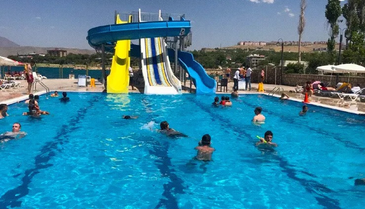وان ترکیه برای خانواده‌ها: بهترین فعالیت‌ها و مکان‌های کودک‌پسند