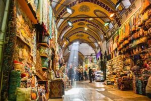 بازار صنایع‌دستی وان (Van El Sanatları Çarşısı): سوغاتی‌های منحصربه‌فرد