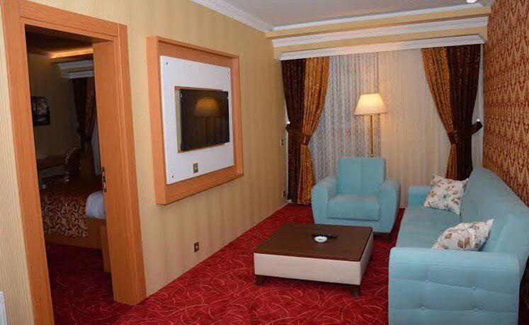هتل هالیدی این ( Holiday Inn ) وان | اقامتی لوکس با استخر سرپوشیده