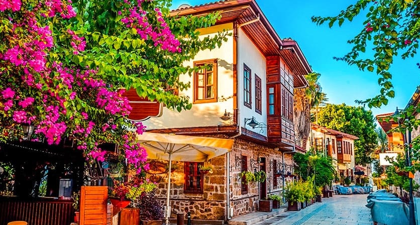 آنتالیا؛ مروارید درخشان دریای مدیترانه