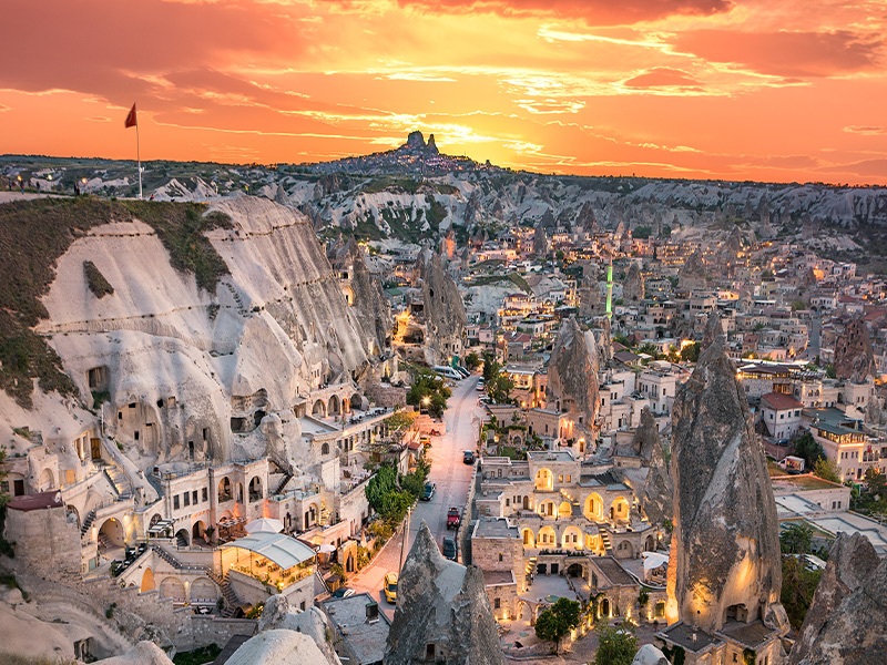 معرفی شهر کاپادوکیه؛ سرزمین شگفتی‌ها و داستان‌های بی‌پایان